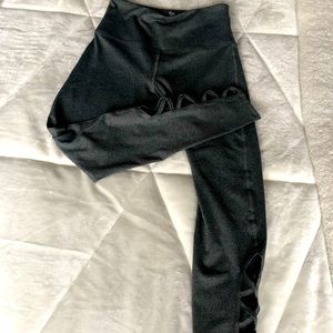 💰SOLD💰Four pairs of yoga leggings! EUC